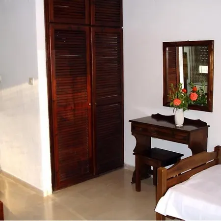 Filoxenia Apartahotel