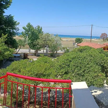 Filoxenia Aparthotel Nea Iraklia