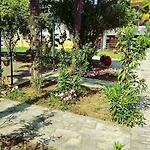 Aparthotel Filoxenia *